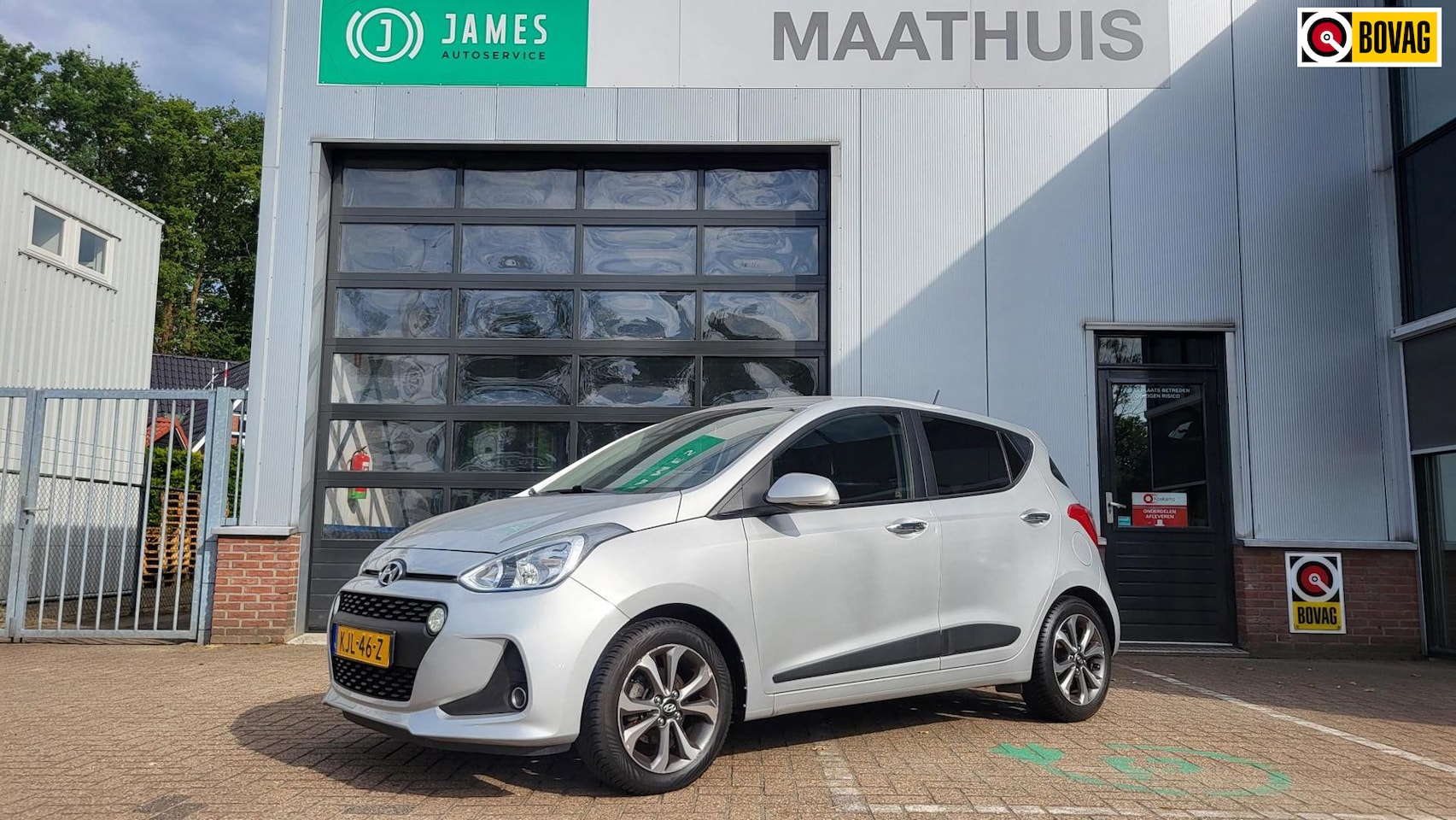 Hyundai i10 - 1.2i Automaat !! - AutoWereld.nl