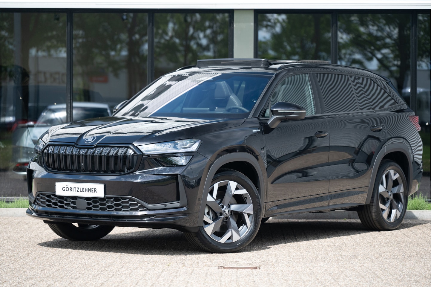 Skoda Kodiaq - 1.5 TSI PHEV Sportline Business | Pano | Trekhaak | HUD | 360cam | Winterpakket - AutoWereld.nl