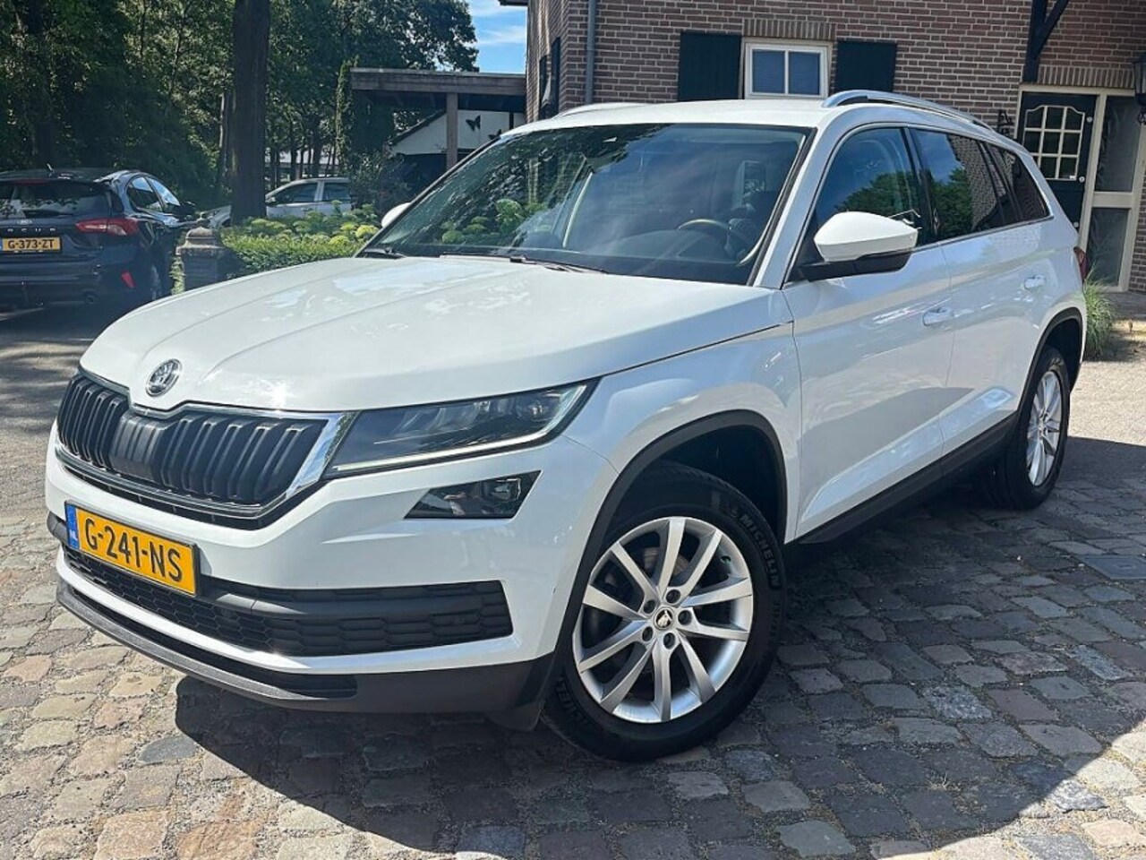 Skoda Kodiaq - 1.5 TSI Bns Ed Ecc,navi,lmv,trh,h.leer,dakrails,led,audio - AutoWereld.nl