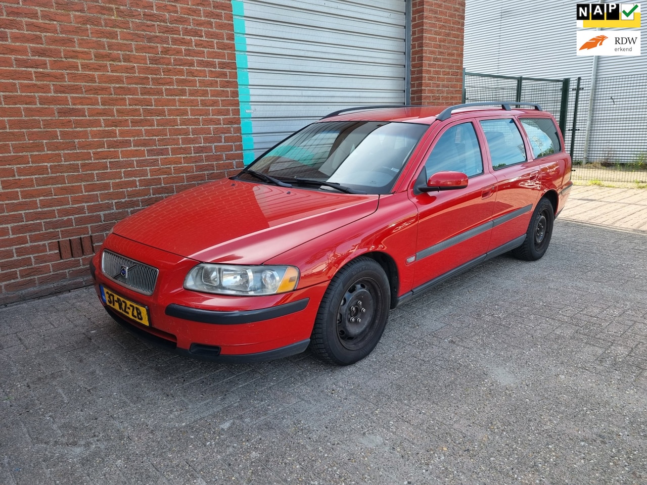 Volvo V70 - 2.4D Airco! Bj:2005 NAP! - AutoWereld.nl