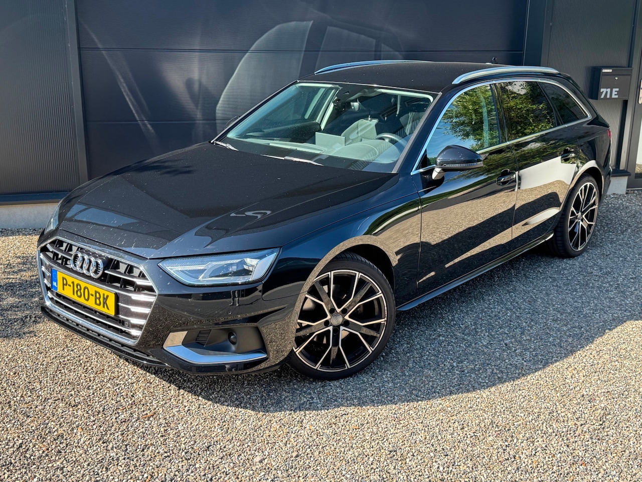 Audi A4 Avant - 40 TFSI 2.0 190pk!! Sport | Sportstoelen | Elek klep | Adaptive Cruise | 19"LMV - AutoWereld.nl