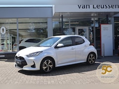 Toyota Yaris - 1.5 HYBRID 115 STYLE STOEL-STUUR VERW. DODEHOEK LED KOPLAMPEN KEYLESS PARK.SENSOREN V+A