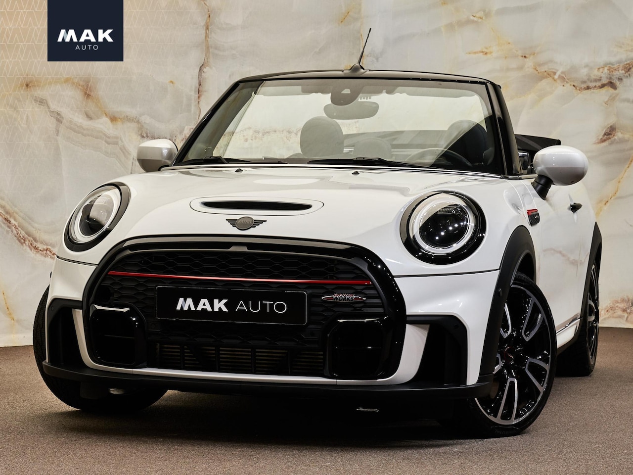 MINI Cabrio - 2.0 John Cooper Works , H/K, HUD, ACC, LED, 17", sport-stl., keyless, dealeroh. - AutoWereld.nl