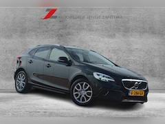 Volvo V40 Cross Country - 1.5 T3 Polar+ Luxury | Navigatie | LED | Stoelverwarming | Leer | Keyless | Panoramadak |