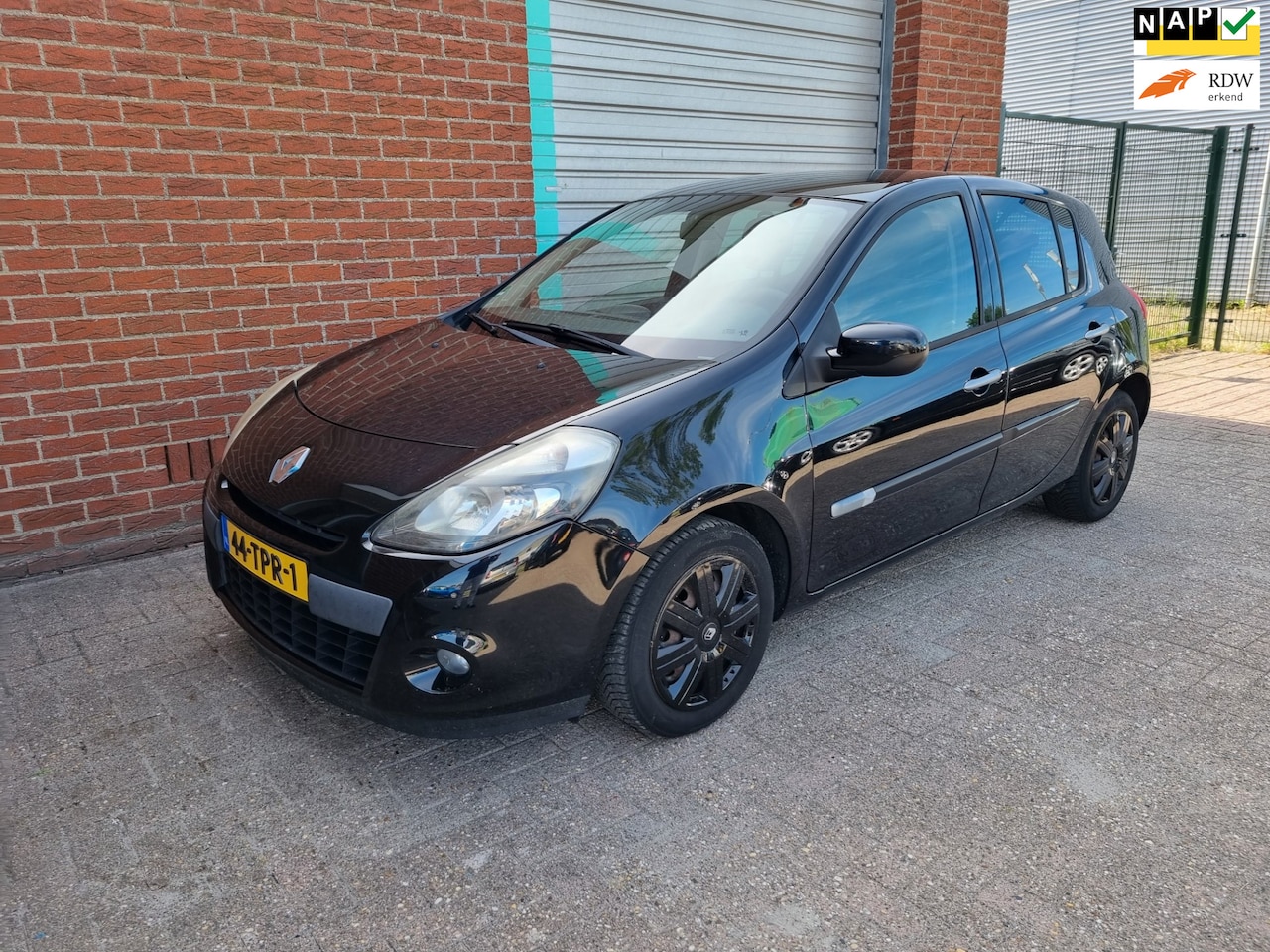 Renault Clio - 1.5 dCi Authentique 5-Drs airco! Bj:2012 NAP! - AutoWereld.nl