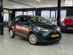 Toyota Aygo - 1.0 VVT-i x-play Automaat | Camera | Dealer onderhouden 1e eigenaar