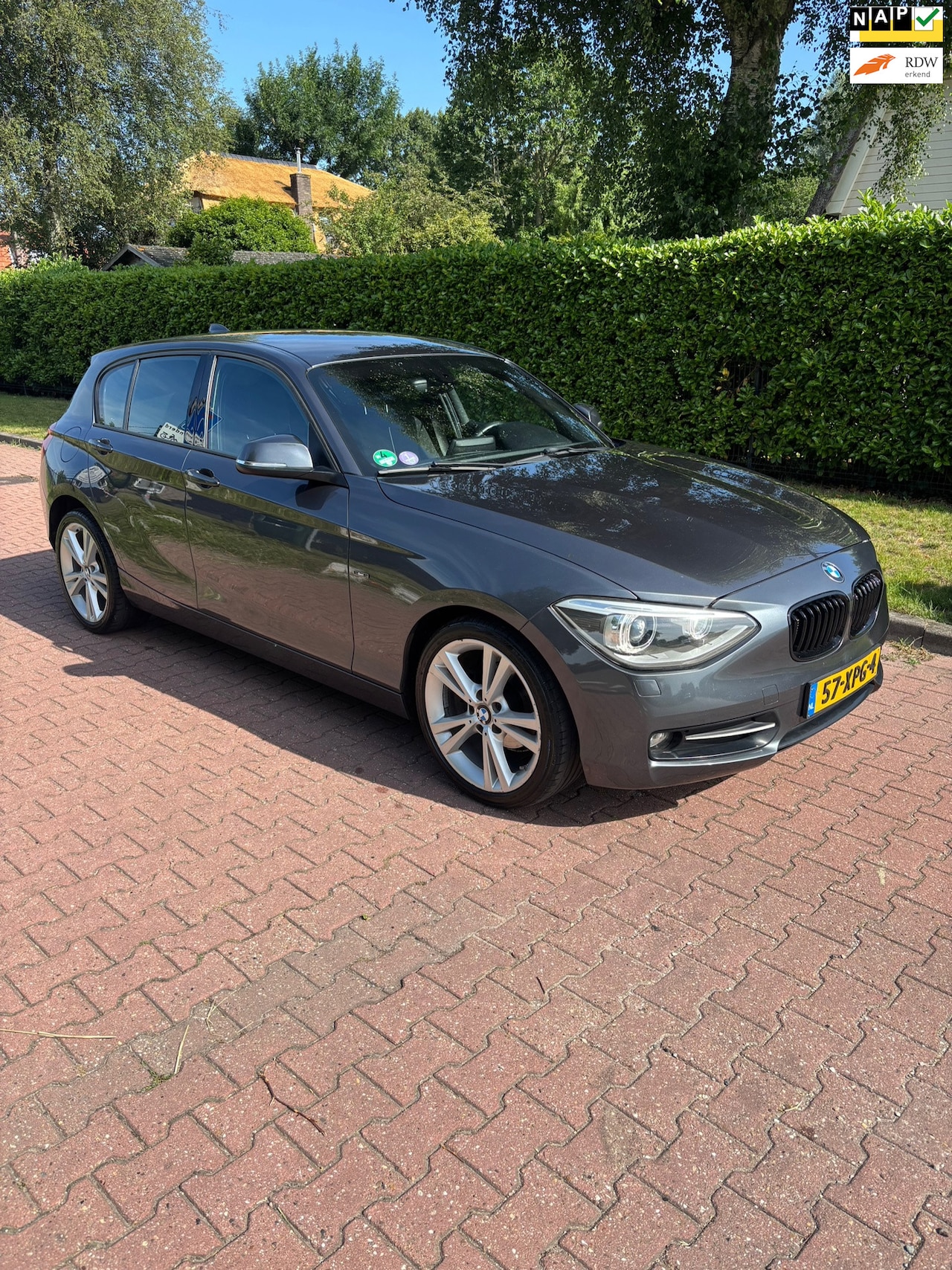BMW 1-serie - 116i Business+ S NAP NWE APK AIRCO! - AutoWereld.nl