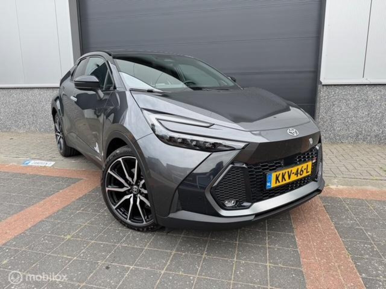 Toyota C-HR - 2.0 Plug-in Hybrid 220 GR SPORT JBL|360|Carplay - AutoWereld.nl