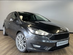 Ford Focus - 1.5 Titanium Edition AUTOMAAT/ PARKEERHULP/CRUISE CONTROL