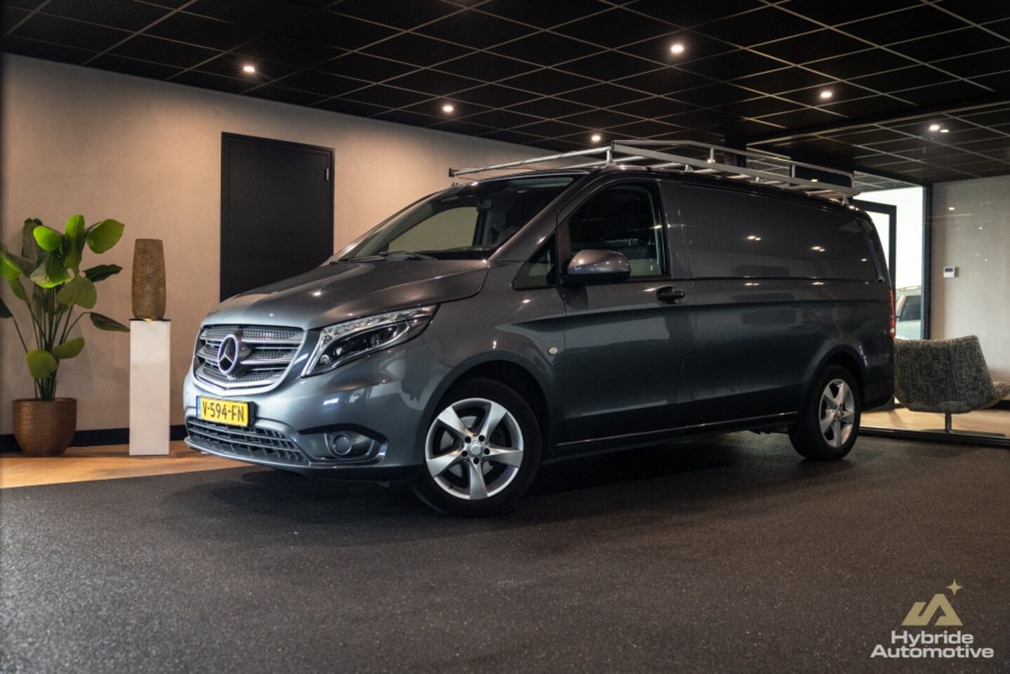 Mercedes-Benz Vito - 114 CDI Lang | LED | Camera | Imperiaal | Trekhaak | - AutoWereld.nl
