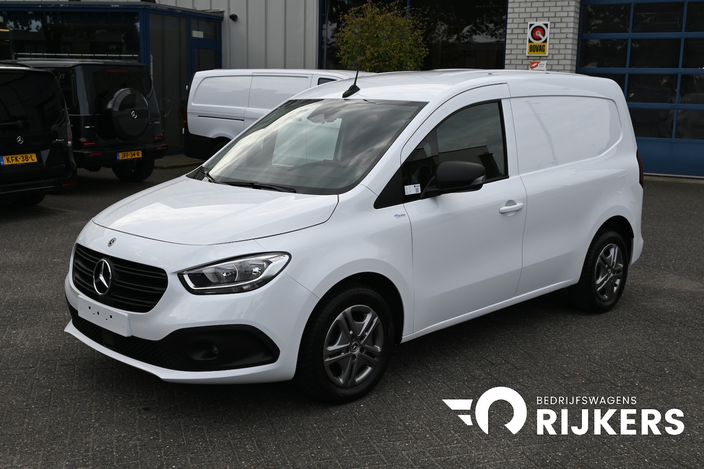 Mercedes-Benz Citan - 110 CDI L1 Pro 3-Zits, Camera, Apple Carplay/Android Auto - AutoWereld.nl