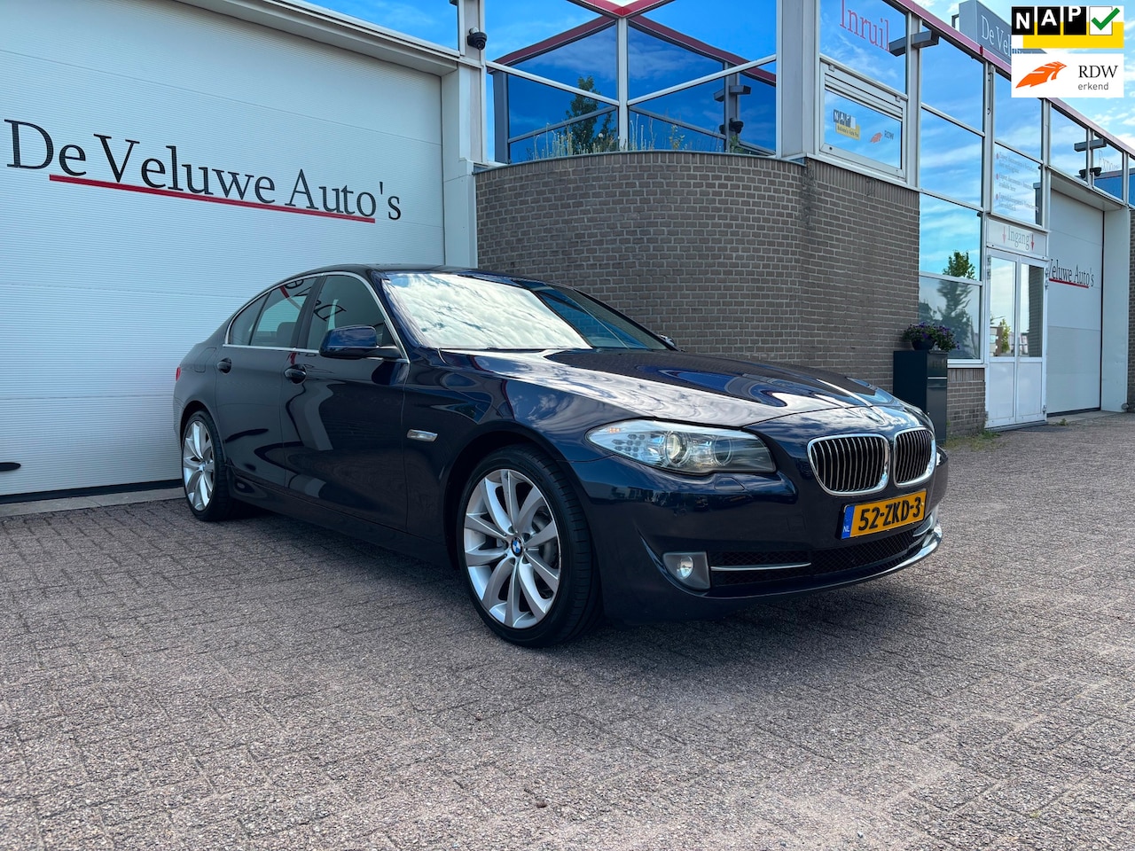BMW 5-serie - 520i High Executive|Trekhaak|Navi|Climate|PDC - AutoWereld.nl