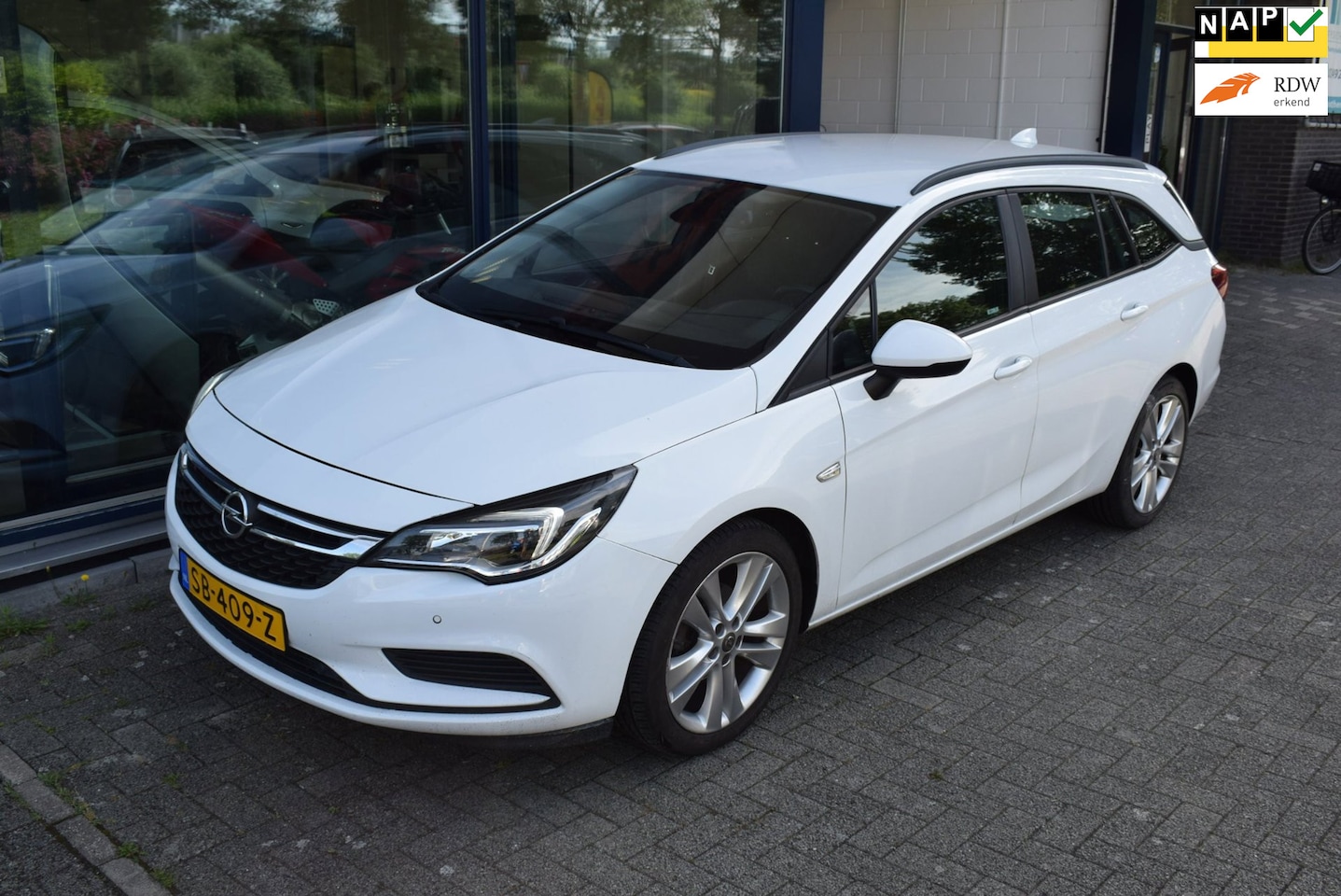 Opel Astra Sports Tourer - 1.0 Online Edition 1.0 Online Edition - AutoWereld.nl