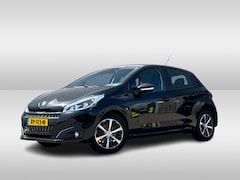 Peugeot 208 - 1.2 PureTech Allure / Distr.riem VV / Panoramadak / Camera / Navigatie / 16'' / Climate Co