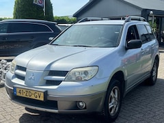 Mitsubishi Outlander Sport - 2.0 Benzine Invite 2007 Trekhaak 1500 KG Hoogzitter
