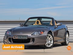 Honda S2000 - 2.0i | 65.000KM | First owner | Dutch delivered | Full documentation