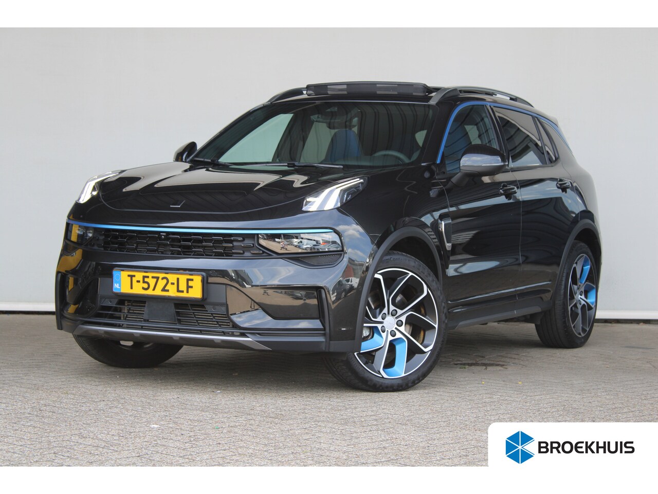 Lynk & Co 01 - 1.5 | Zwarte hemelbekleding | Rolhoes | 360 camera | Schuif-kanteldak | Memory seat | - AutoWereld.nl