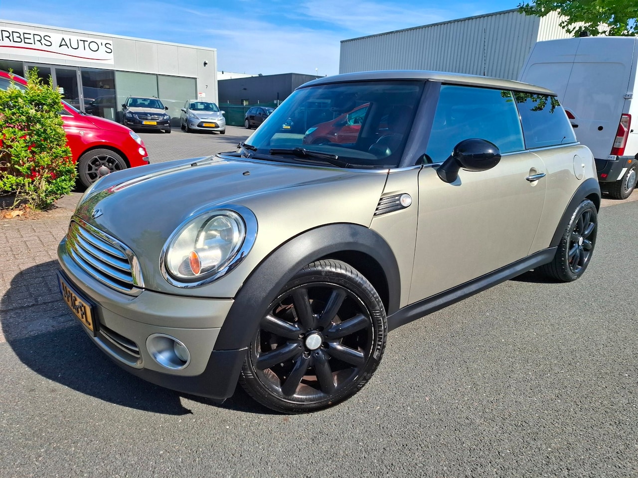 MINI 3-Deurs - 1.4 One Pepper AIRCO/17INCH! - AutoWereld.nl