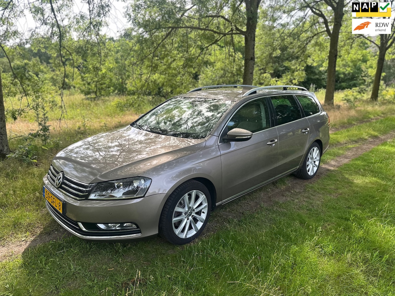 Volkswagen Passat Variant - 1.4 TSI Highline BlueMotion AUTOMAAT apk t/m 15-04-2027 - AutoWereld.nl