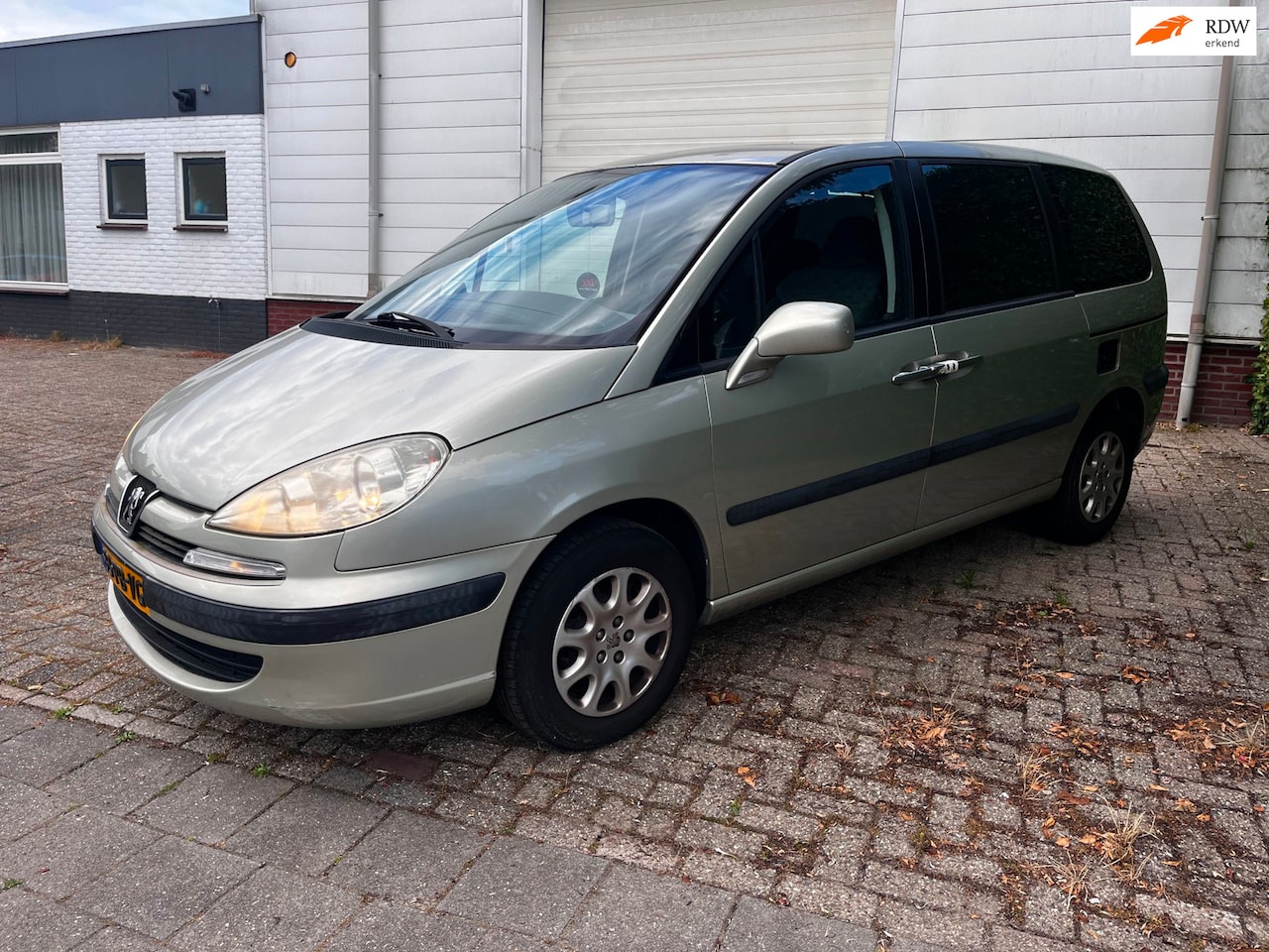 Peugeot 807 - 2.0 SR Premium 7pers trekhaak airco inruilkoopje/export - AutoWereld.nl
