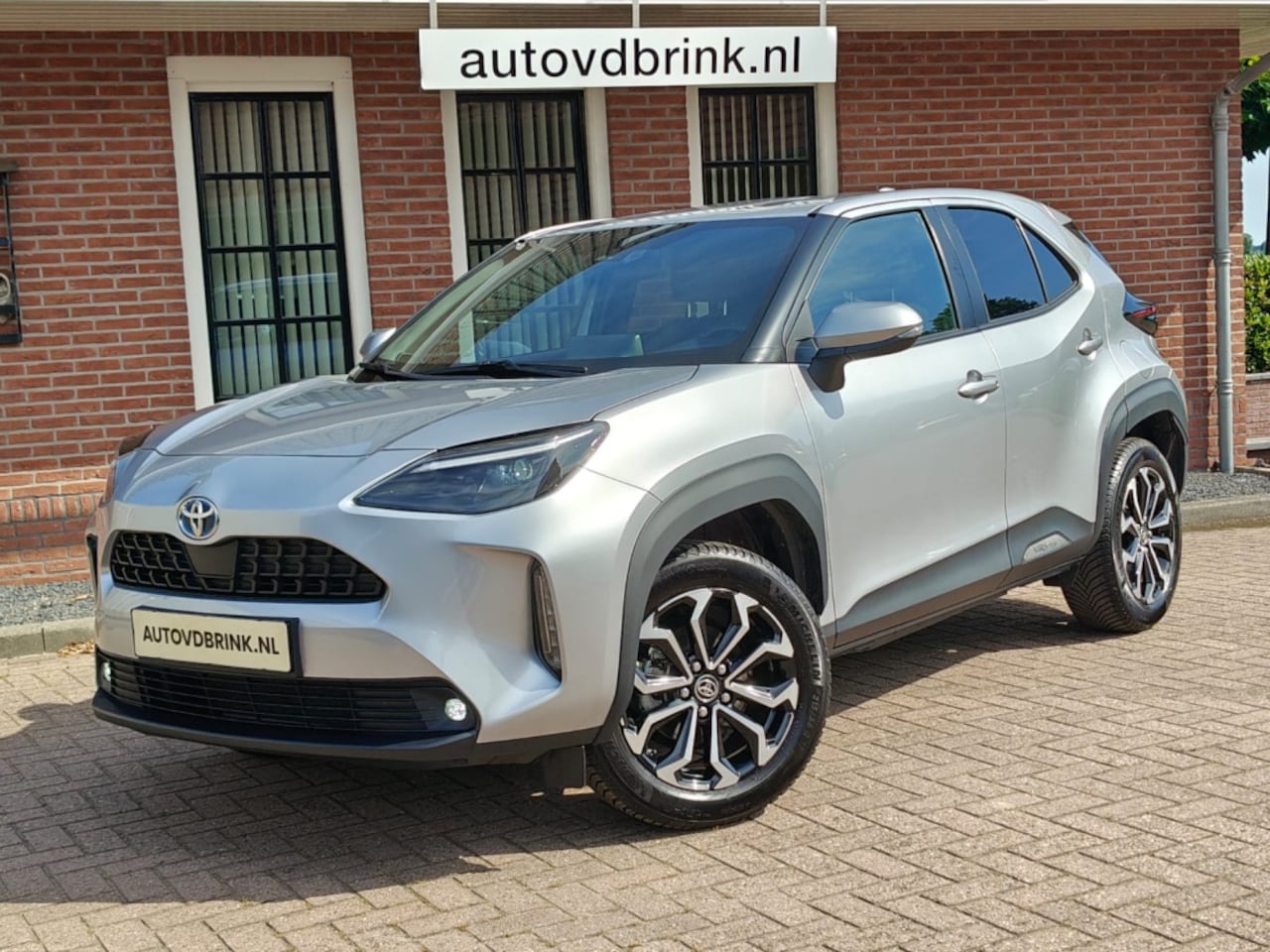 Toyota Yaris Cross - 1.5 Hybrid 1.5 Hybrid, DEALER ONDERHOUDEN / CAMERA / STOELVERWARMING - AutoWereld.nl
