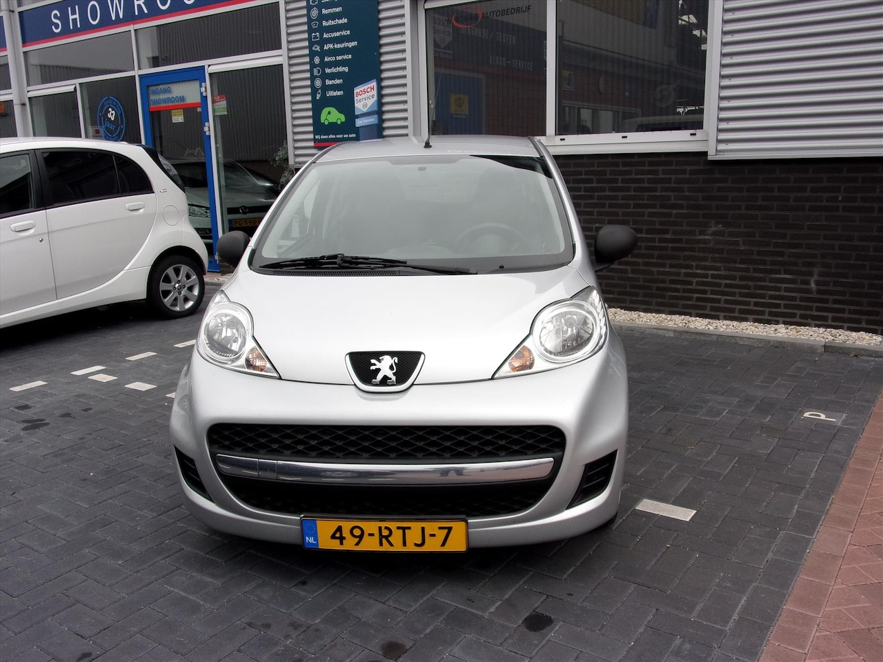 Peugeot 107 - 1.0 12V 5DR - AutoWereld.nl