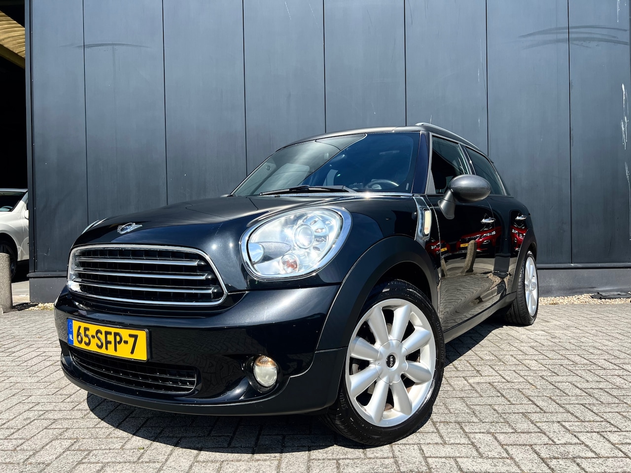 MINI Countryman - 1.6 Cooper PanoDak/Navi/18'Lmv/Nap! - AutoWereld.nl