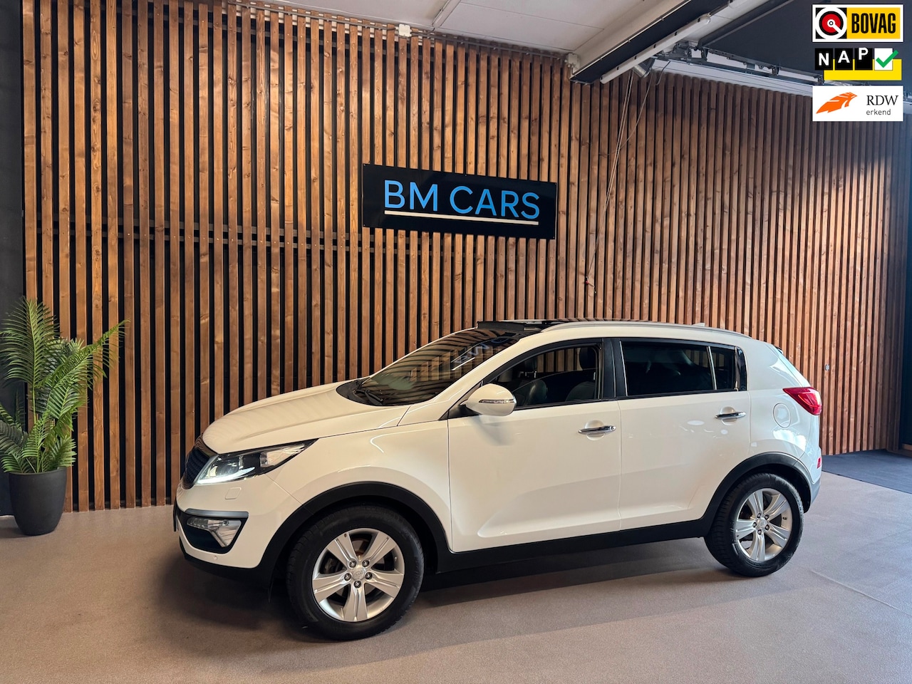 Kia Sportage - 1.6 GDI X-treme ExecutiveLine Leer,Panodak,Trkhaak - AutoWereld.nl