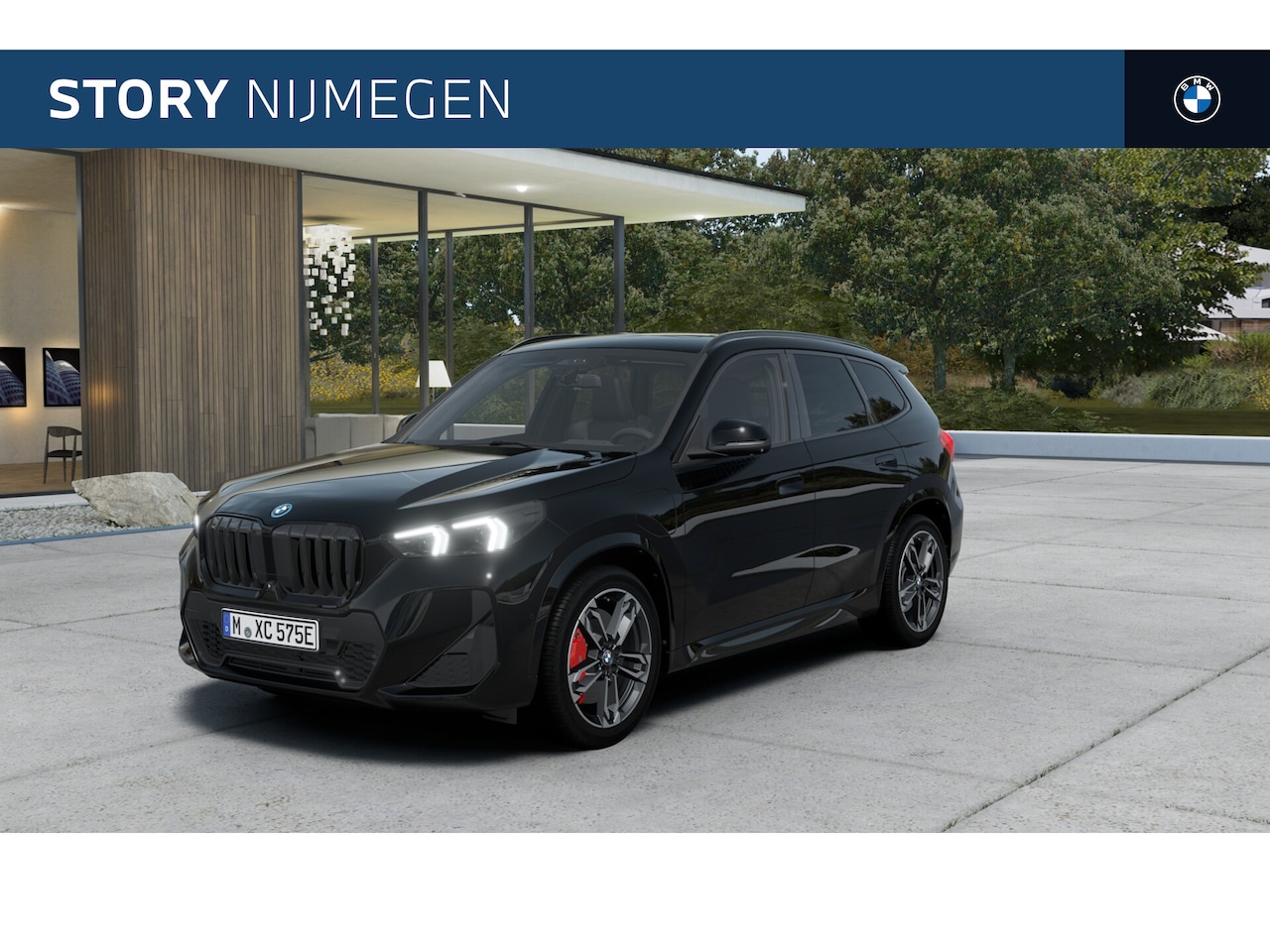BMW X1 - xDrive25e M Sport Automaat / Panoramadak / Trekhaak / Sportstoelen / Adaptieve LED / M Ada - AutoWereld.nl