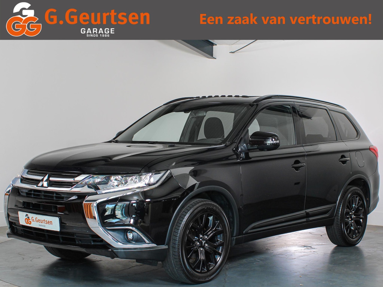 Mitsubishi Outlander - 2.0 Instyle 7-Persoons Schuifkanteldak, Trekhaak, LED, Cruise Control - AutoWereld.nl
