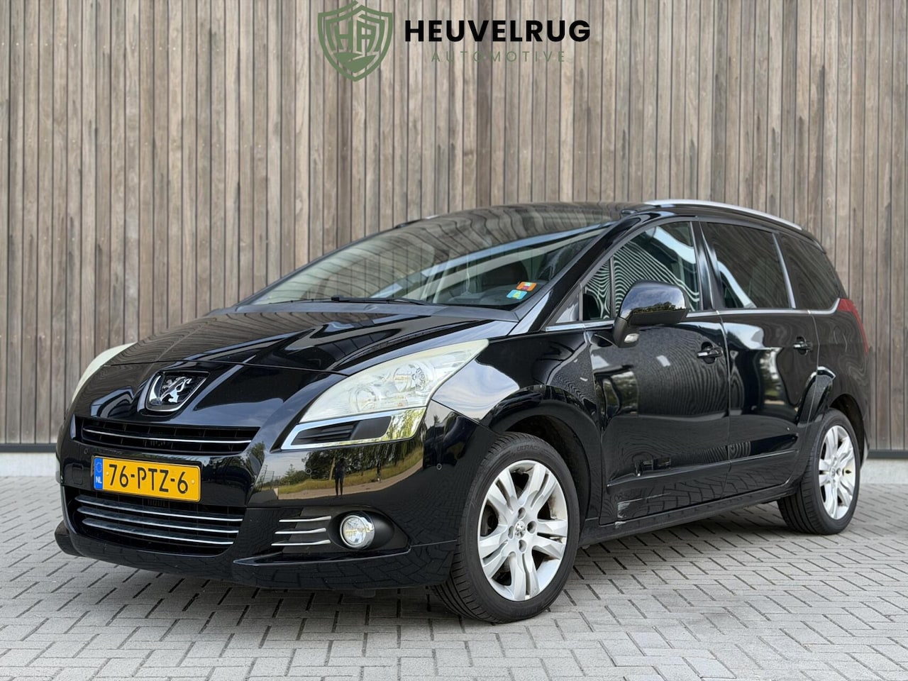 Peugeot 5008 - 1.6 THP GT 7p. PANORAMADAK | TREKHAAK - AutoWereld.nl