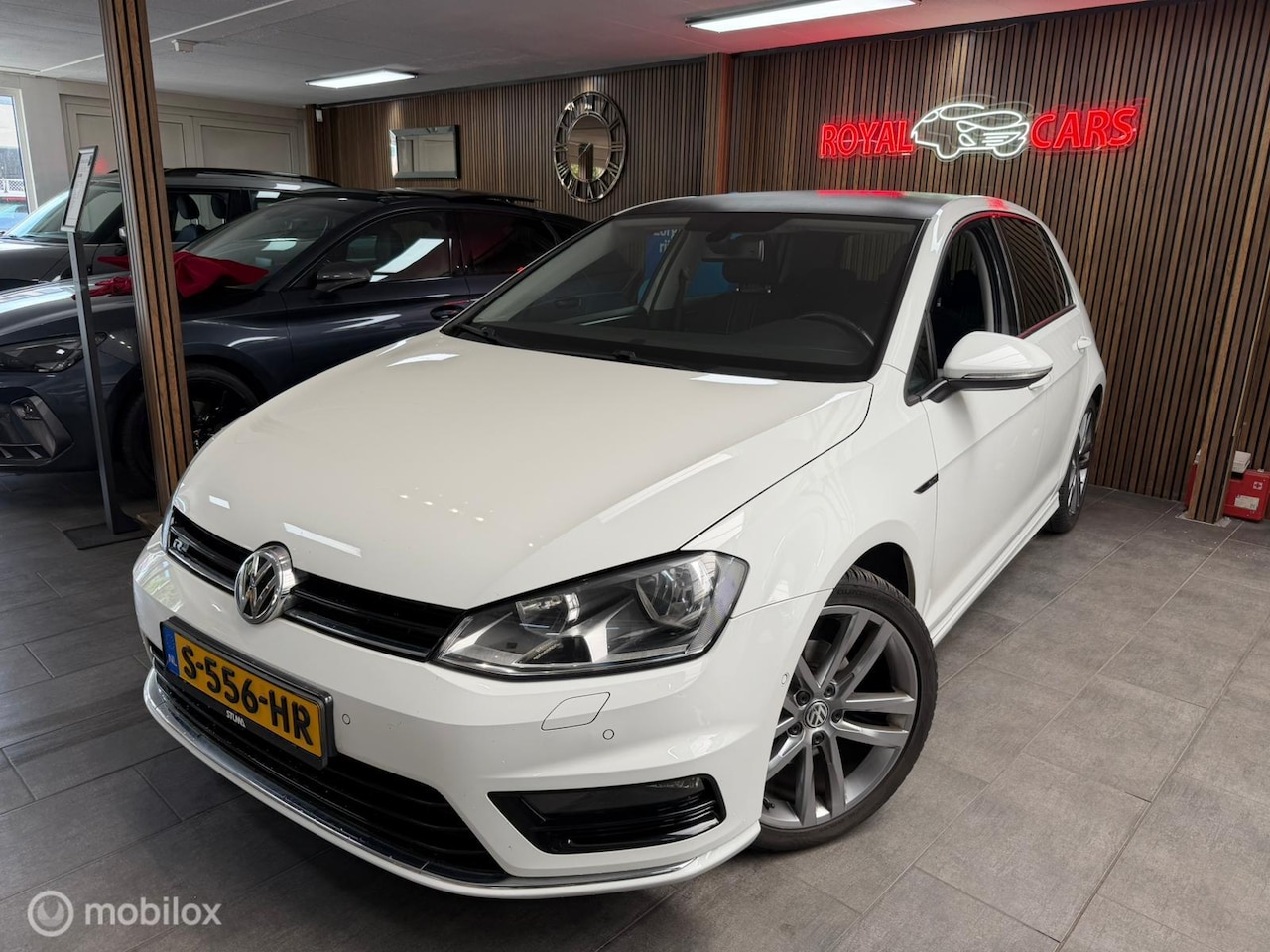 Volkswagen Golf - 1.4 TSI/ Lounge/ NAVIGATIE / DSG/ Park Ass. - AutoWereld.nl