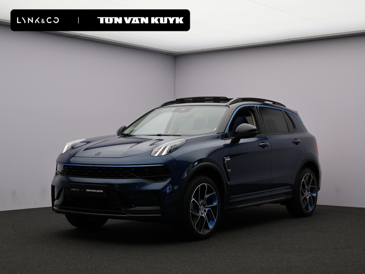 Lynk & Co 01 - 1.5 / Carplay / Camera / Adaptive Cruise / Panoramadak / Dodehoekdetectie / Stoelverwarmin - AutoWereld.nl