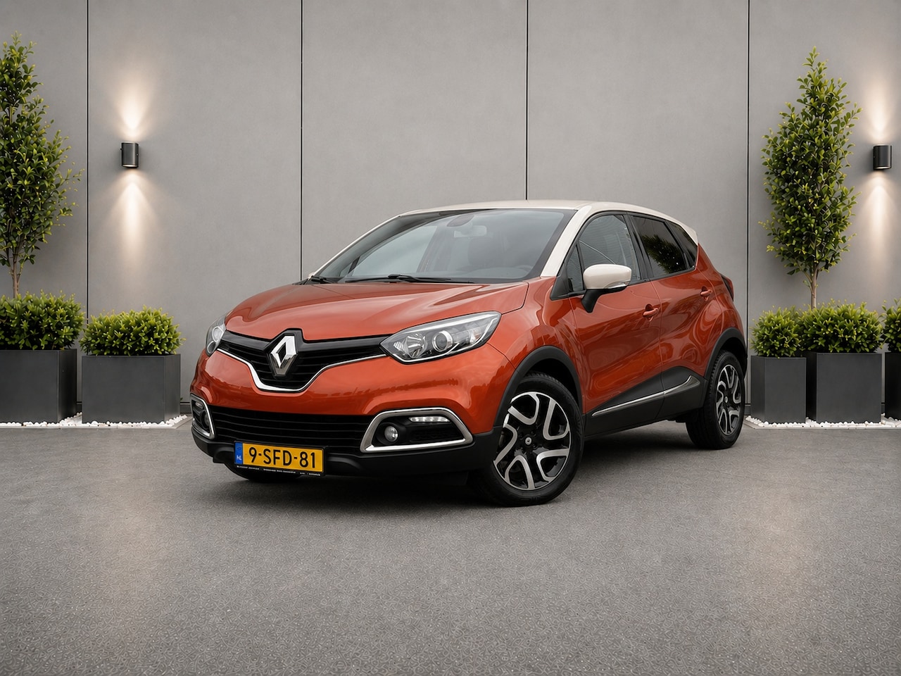 Renault Captur - 0.9 TCe Dynamique * NAVI * TREKHAAK * NIEUWE APK - AutoWereld.nl