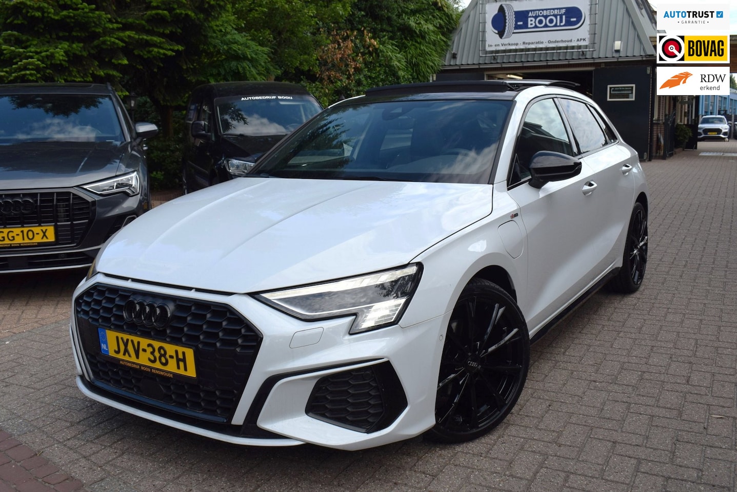 Audi A3 Sportback - TFSI e S-LINE/204PK/ CARPLAY/ADAP CRUISE/PANO DAK/NAVI/MATRIX LED/RS /AIRCO ECC/PDC V+A/BL - AutoWereld.nl