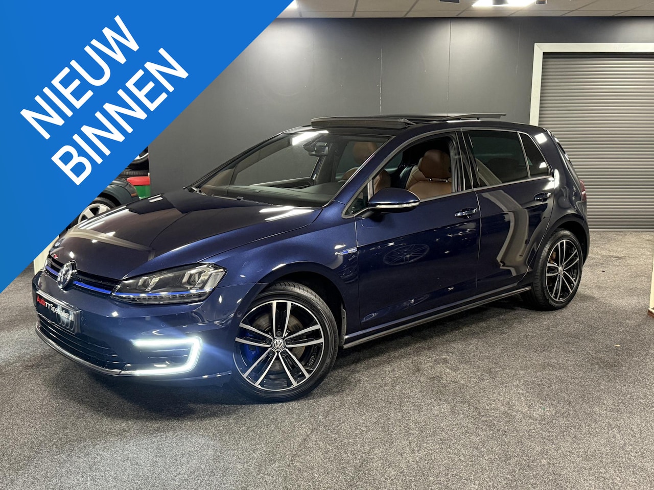 Volkswagen Golf - 1.4 TSI GTE Panorama dak Leder Apple-carplay - AutoWereld.nl