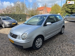 Volkswagen Polo - 1.4-16V Highline AUTOMAAT TREKHAAK