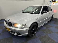 BMW 3-serie Coupé - 318Ci Special Executive / AUTOMAAT / DEALER ONDERHOUDEN / MULTIEMEDIA-NAVI