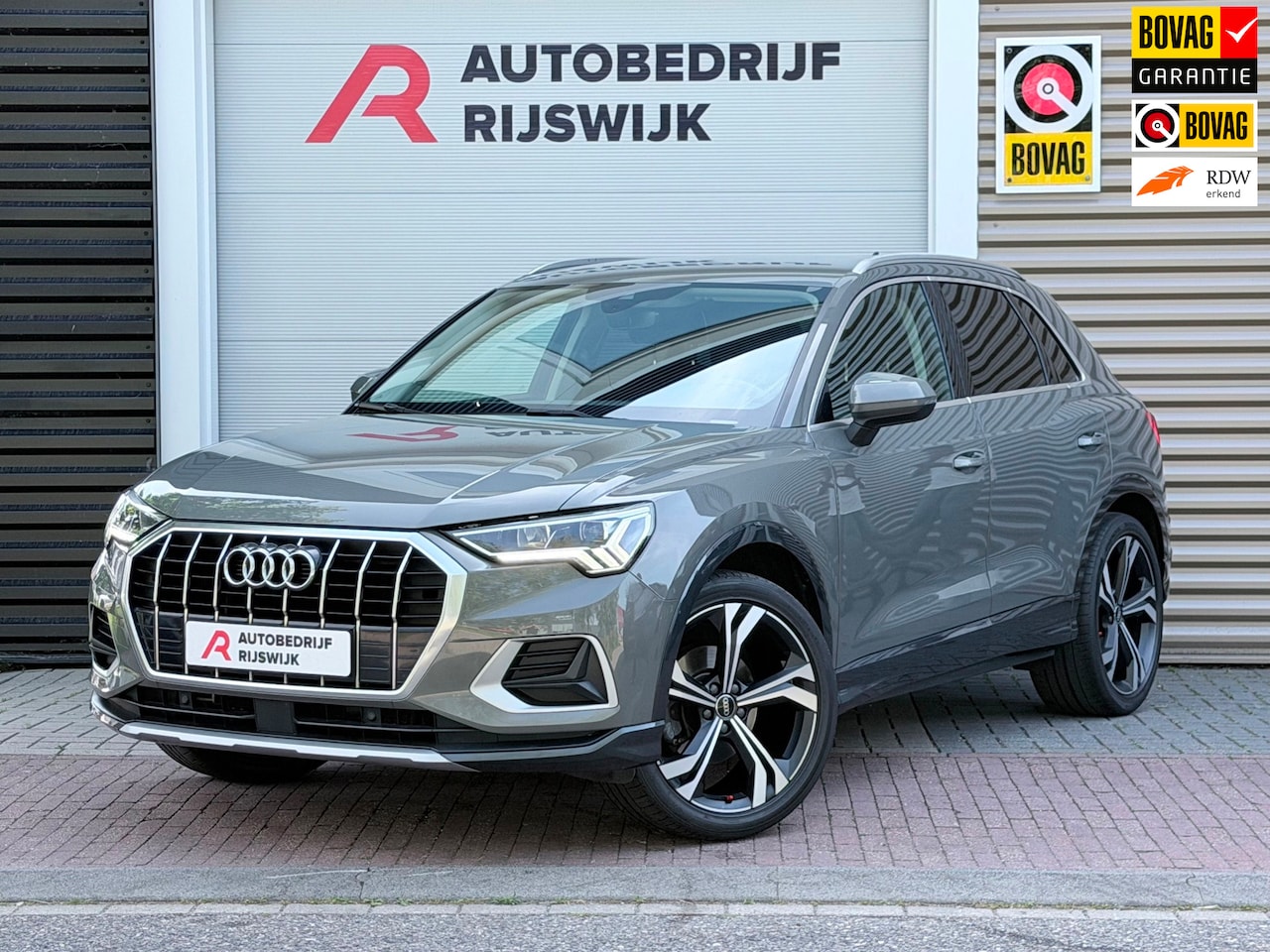 Audi Q3 - 35 TFSI Pro Line AppleCarPlay/Blindspot/Matrix - AutoWereld.nl