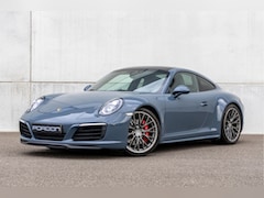 Porsche 911 - 3.0 Carrera 4S
