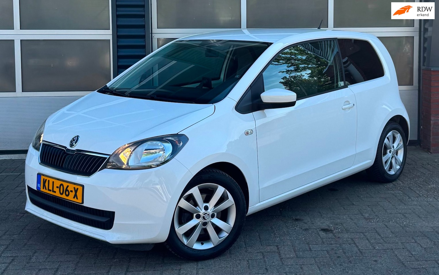 Skoda Citigo - Škoda Citigo 1.0 Ambition | Airco | APK t/m 31-10-2026 | Zuinig - AutoWereld.nl