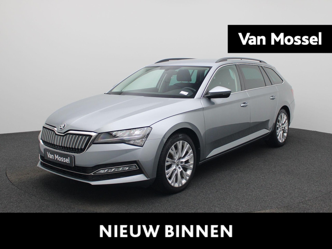 Skoda Superb Combi - 1.4 TSI iV 160kW DSG6 Clever PHEV | NAVIGATIE | CAMERA | CRUISE CONTROL | PARKEERSENSOREN - AutoWereld.nl