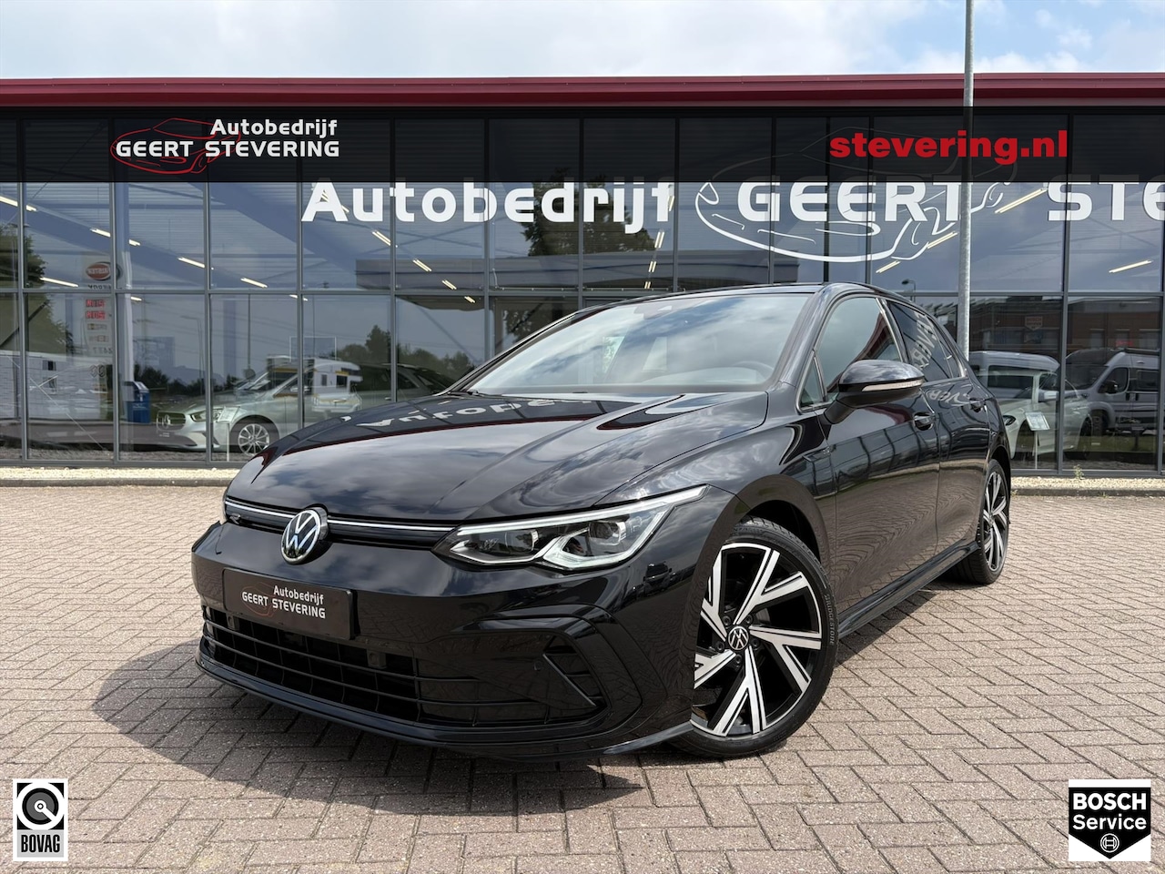 Volkswagen Golf - 1.5 eTSI 150pk R-Line / Pano / Adap-Cruise / Full-led - AutoWereld.nl