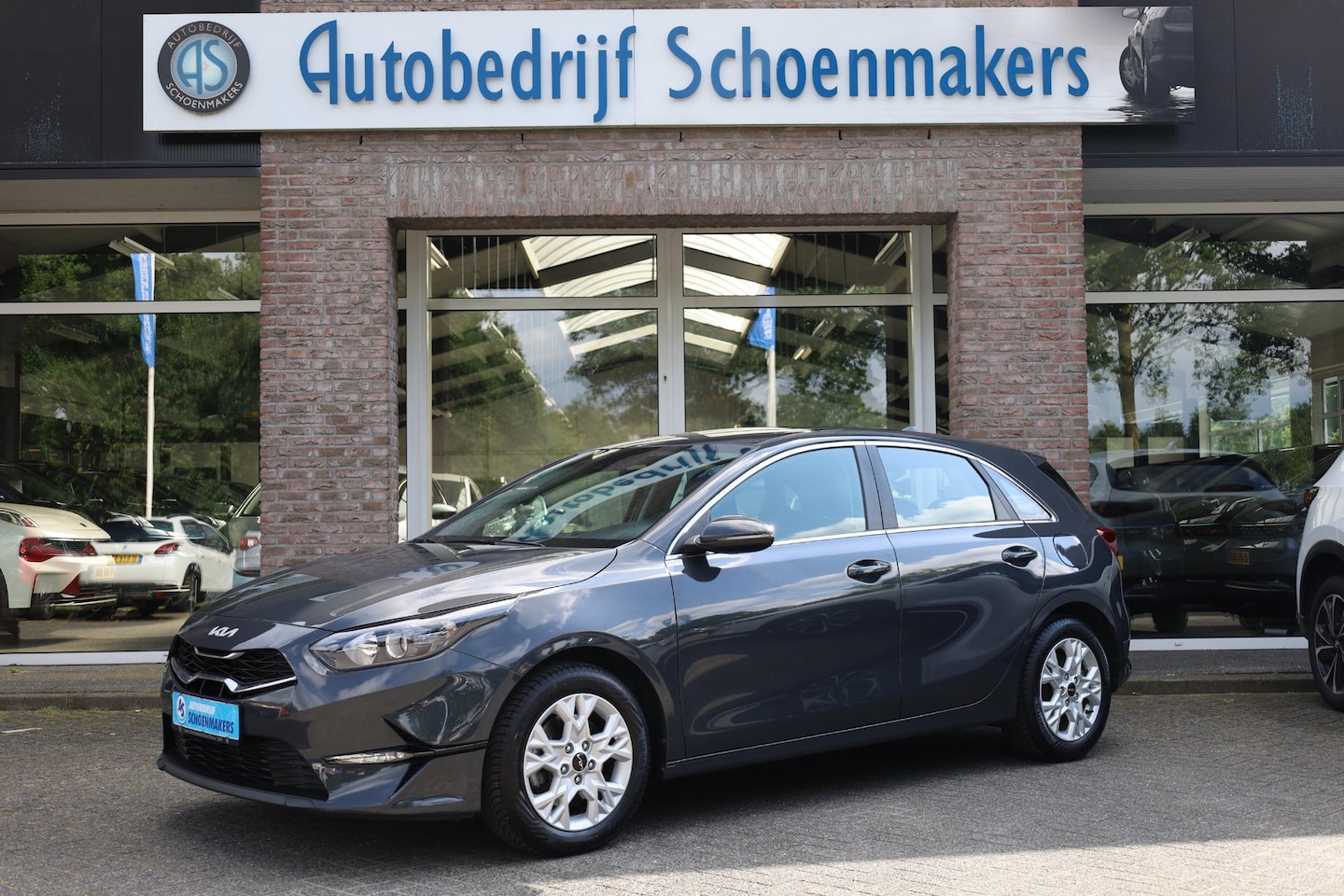 Kia Cee'd - Ceed 1.0 T-GDi DynamicLine CARPLAY CAMERA HALF-LEER CRUISE DRAADLOOS-LADEN DAB LANE-ASSIST - AutoWereld.nl