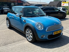 MINI One - 1.6 Holland Street PANO/NAVI/APK 3-6-2027/ZEER NETTE STAAt/DEALERONDERHOUDEN