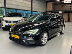 SEAT Leon ST - 2.0 TDI FR Ultimate Edition Pano/Leder/Carplay