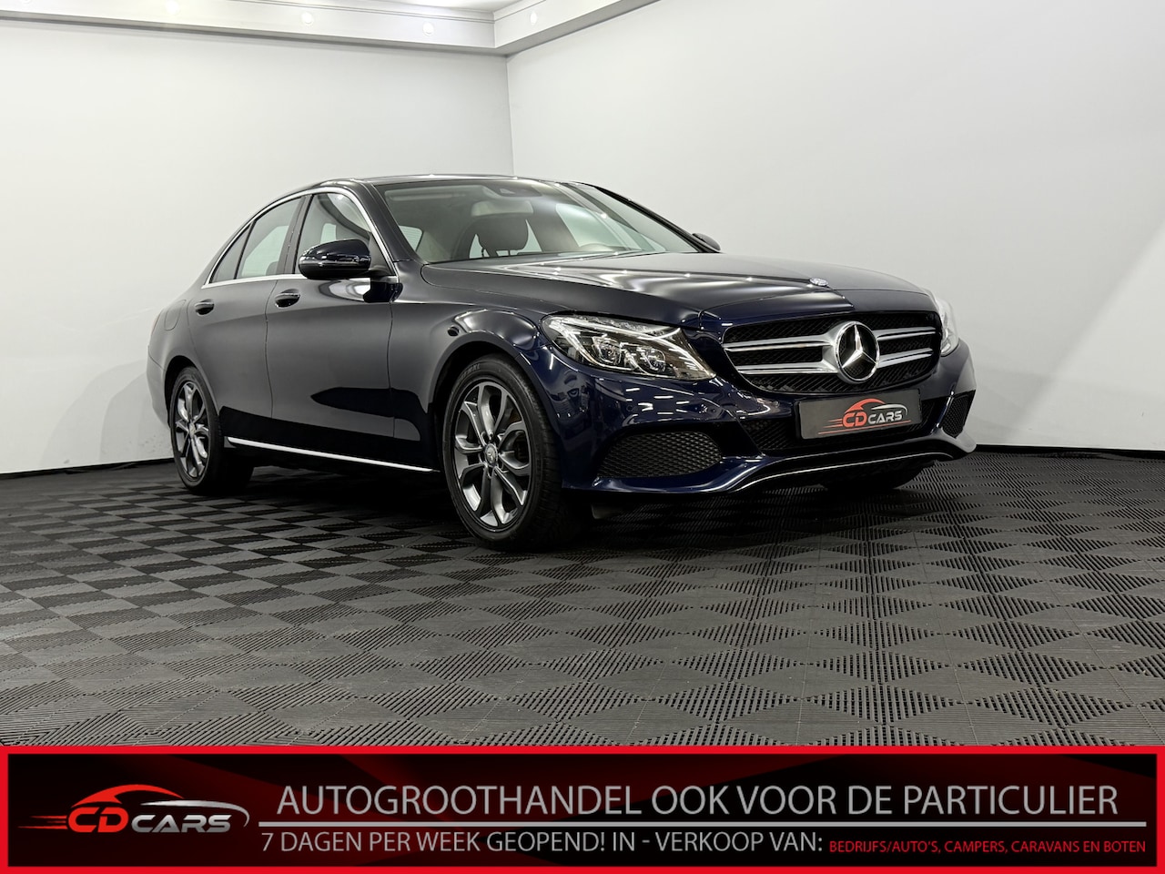 Mercedes-Benz C-klasse - 180 CDI Lease Edition Camera, Navi, Cruise control, Elektrische verstelbare stoelen, Licht - AutoWereld.nl