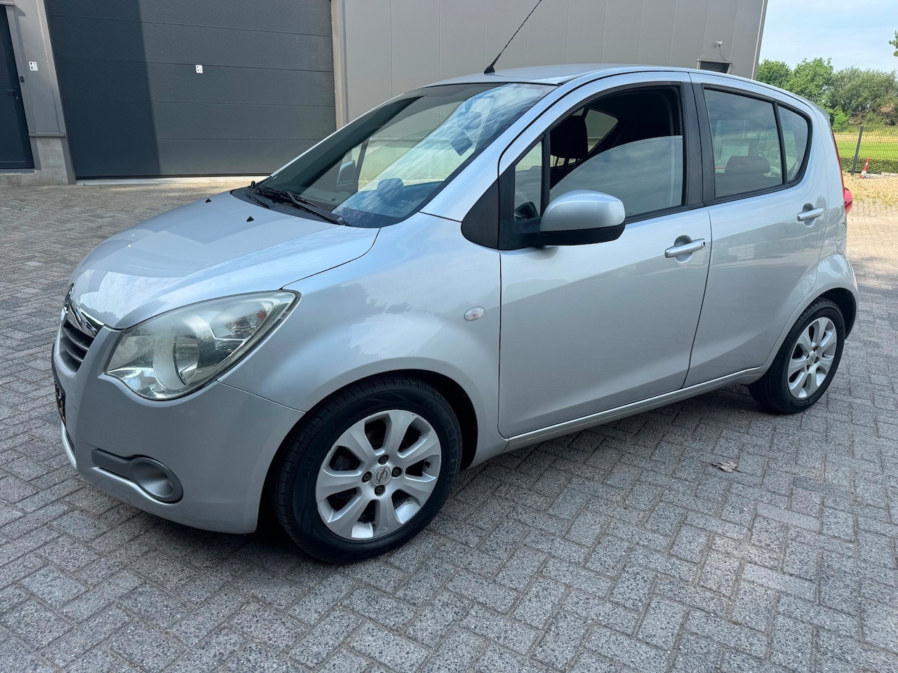 Opel Agila - 1.2 Enjoy Automaat Airco - AutoWereld.nl