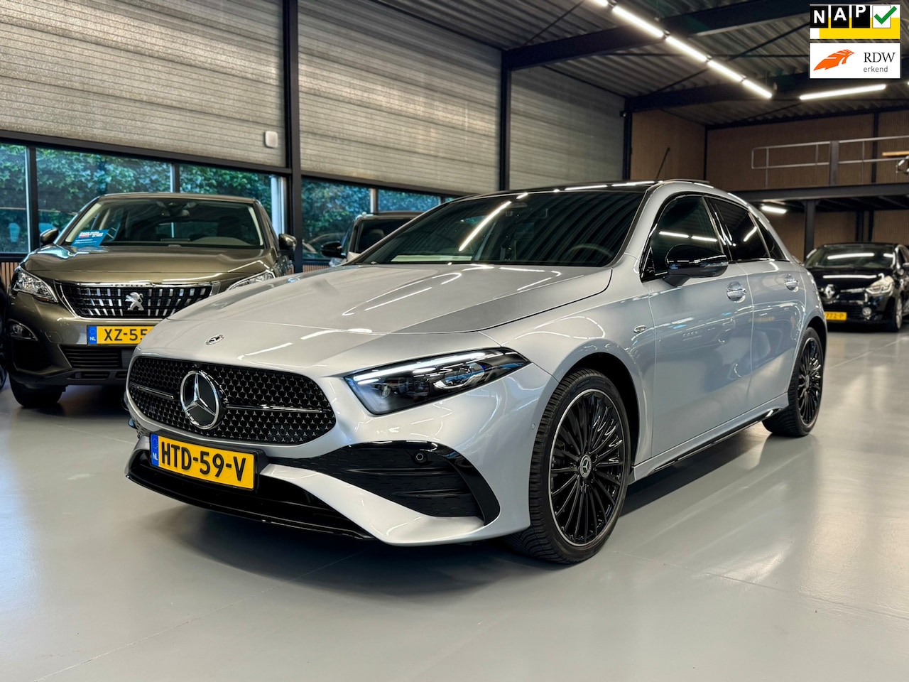 Mercedes-Benz A-klasse - 250 e Business Solution AMG l Pano l 360* l HUD l Sfeer - AutoWereld.nl