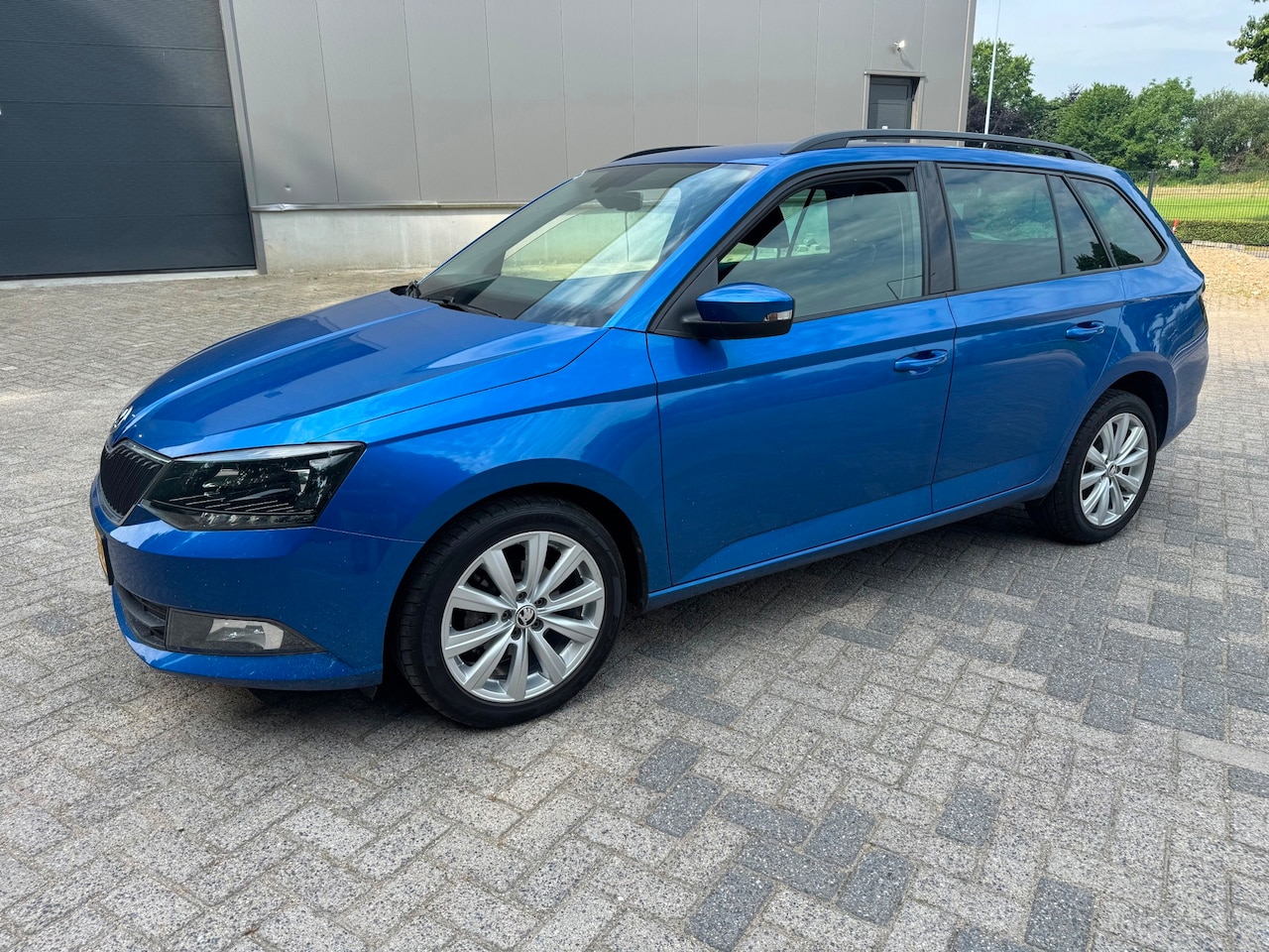 Skoda Fabia Combi - 1.2 TSI Style Keyless Start KM NAP APK - AutoWereld.nl